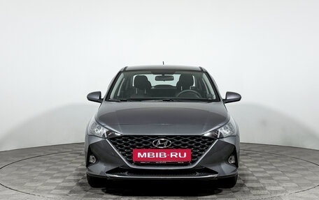 Hyundai Solaris II рестайлинг, 2021 год, 1 690 000 рублей, 2 фотография