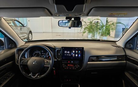 Mitsubishi Outlander III рестайлинг 3, 2019 год, 1 845 000 рублей, 9 фотография