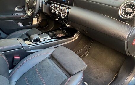Mercedes-Benz CLA, 2019 год, 3 300 000 рублей, 5 фотография