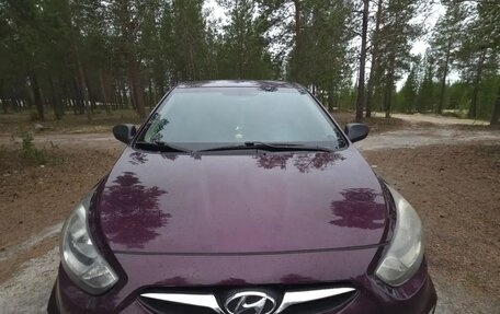 Hyundai Solaris II рестайлинг, 2011 год, 710 000 рублей, 2 фотография