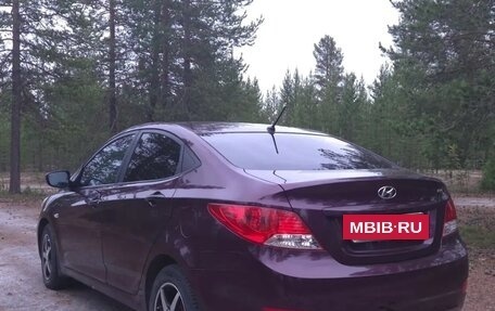 Hyundai Solaris II рестайлинг, 2011 год, 710 000 рублей, 10 фотография