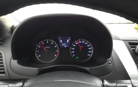 Hyundai Solaris II рестайлинг, 2011 год, 710 000 рублей, 17 фотография