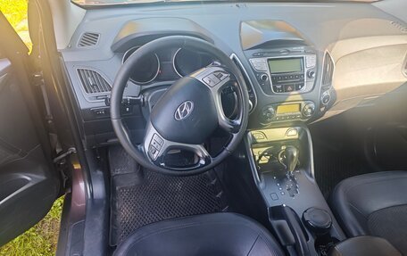 Hyundai ix35 I рестайлинг, 2010 год, 1 200 000 рублей, 8 фотография