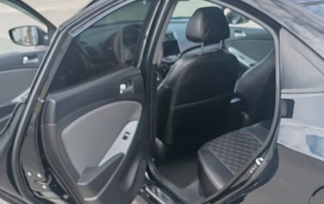 Hyundai Solaris II рестайлинг, 2012 год, 700 000 рублей, 12 фотография