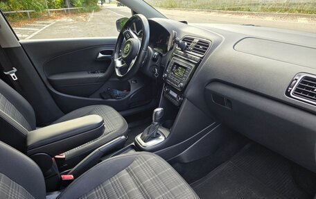 Volkswagen Polo VI (EU Market), 2018 год, 1 800 000 рублей, 8 фотография