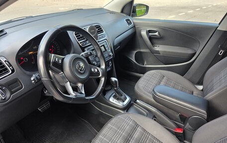 Volkswagen Polo VI (EU Market), 2018 год, 1 800 000 рублей, 6 фотография