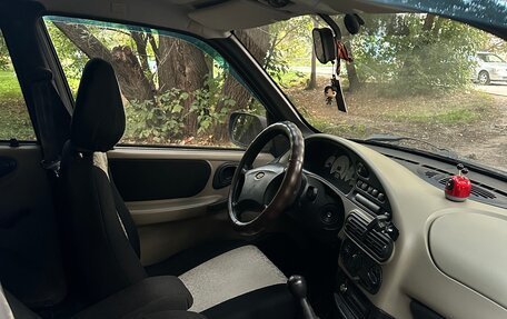 Chevrolet Niva I рестайлинг, 2006 год, 210 000 рублей, 7 фотография