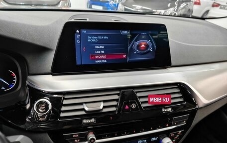 BMW 5 серия, 2019 год, 3 599 000 рублей, 15 фотография