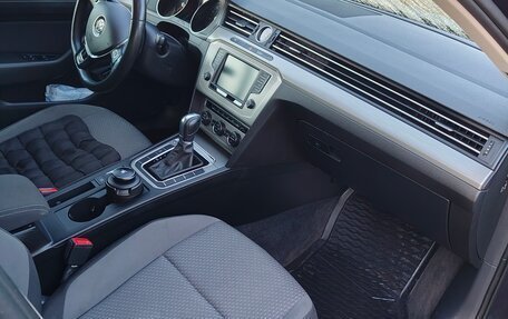 Volkswagen Passat B8 рестайлинг, 2016 год, 1 250 000 рублей, 8 фотография