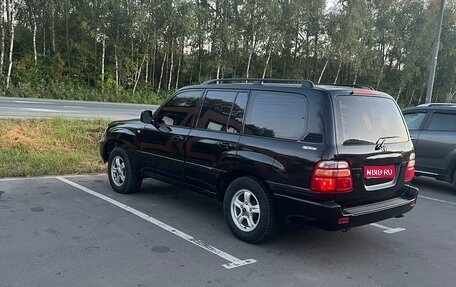 Toyota Land Cruiser 100 рестайлинг 2, 2001 год, 1 150 000 рублей, 1 фотография