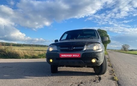 Chevrolet Niva I рестайлинг, 2012 год, 285 000 рублей, 1 фотография
