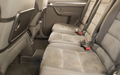 Volkswagen Touran III, 2011 год, 950 000 рублей, 8 фотография