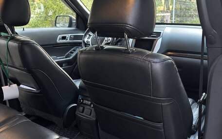 Ford Explorer VI, 2015 год, 2 100 000 рублей, 6 фотография