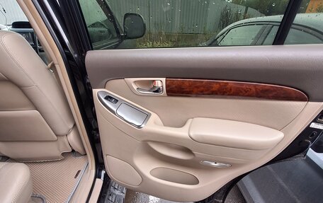 Toyota Land Cruiser Prado 120 рестайлинг, 2004 год, 1 280 000 рублей, 16 фотография