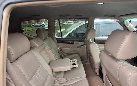 Toyota Land Cruiser Prado 120 рестайлинг, 2004 год, 1 280 000 рублей, 17 фотография