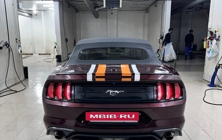 Ford Mustang VI рестайлинг, 2018 год, 2 650 000 рублей, 5 фотография