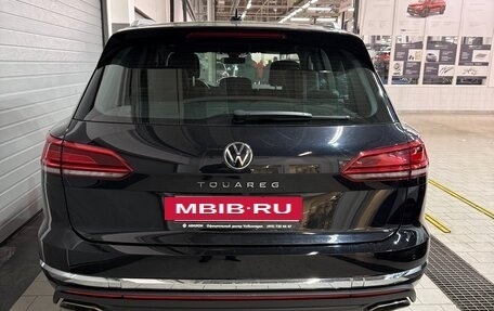 Volkswagen Touareg III, 2021 год, 1 550 000 рублей, 5 фотография