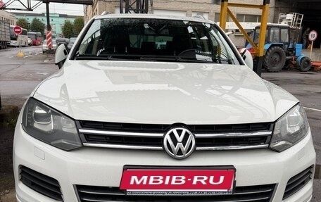 Volkswagen Touareg III, 2013 год, 2 000 000 рублей, 3 фотография