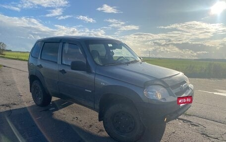 Chevrolet Niva I рестайлинг, 2012 год, 285 000 рублей, 4 фотография