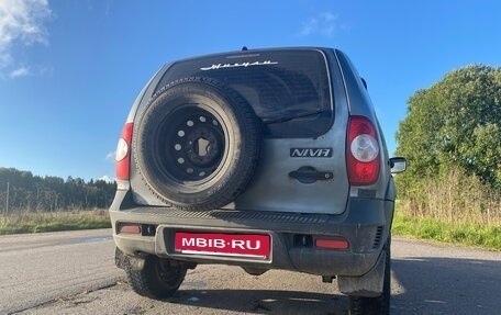 Chevrolet Niva I рестайлинг, 2012 год, 285 000 рублей, 5 фотография