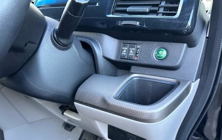 Honda Stepwgn IV, 2016 год, 1 570 000 рублей, 10 фотография