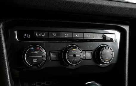 Volkswagen Tiguan II, 2020 год, 3 159 000 рублей, 14 фотография