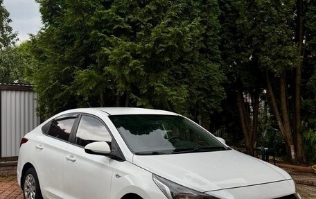 Hyundai Solaris II рестайлинг, 2018 год, 1 097 000 рублей, 1 фотография