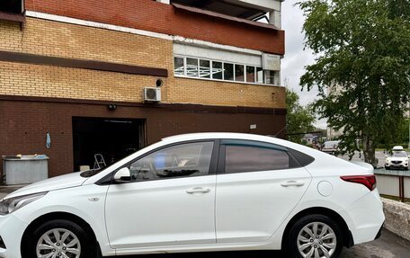 Hyundai Solaris II рестайлинг, 2018 год, 1 097 000 рублей, 5 фотография