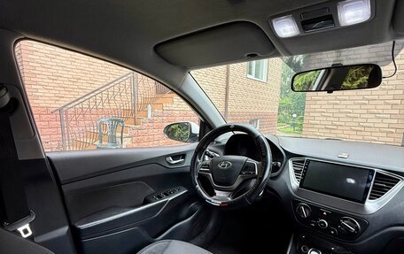 Hyundai Solaris II рестайлинг, 2018 год, 1 097 000 рублей, 7 фотография