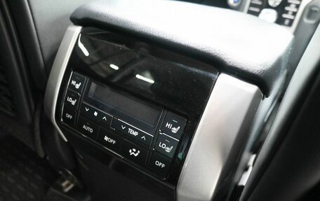 Toyota Land Cruiser Prado 150 рестайлинг 2, 2022 год, 6 499 900 рублей, 27 фотография