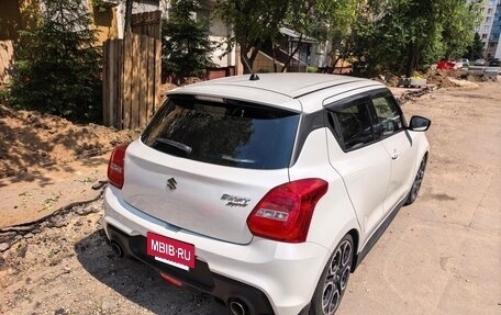 Suzuki Swift V, 2022 год, 1 700 000 рублей, 3 фотография