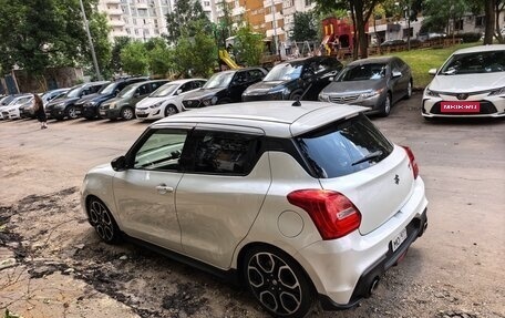 Suzuki Swift V, 2022 год, 1 700 000 рублей, 2 фотография