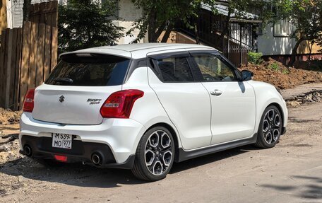 Suzuki Swift V, 2022 год, 1 700 000 рублей, 4 фотография