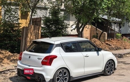 Suzuki Swift V, 2022 год, 1 700 000 рублей, 7 фотография