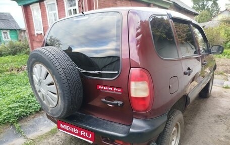 Chevrolet Niva I рестайлинг, 2004 год, 210 000 рублей, 3 фотография