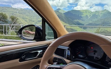 Porsche Macan I рестайлинг, 2015 год, 3 300 000 рублей, 4 фотография