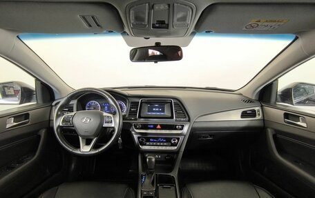 Hyundai Sonata VII, 2019 год, 1 570 000 рублей, 10 фотография