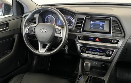 Hyundai Sonata VII, 2019 год, 1 570 000 рублей, 11 фотография