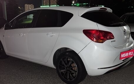 Opel Astra J, 2014 год, 495 000 рублей, 2 фотография