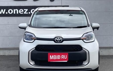 Toyota Sienta, 2024 год, 1 250 217 рублей, 2 фотография