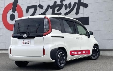 Toyota Sienta, 2024 год, 1 250 217 рублей, 4 фотография
