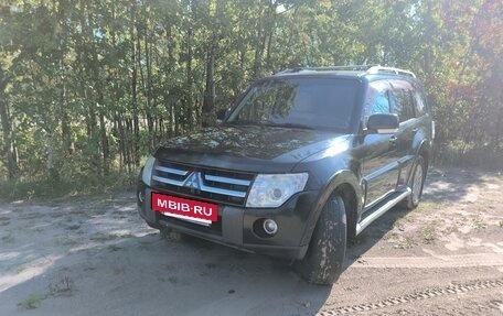 Mitsubishi Pajero IV, 2008 год, 1 490 000 рублей, 2 фотография