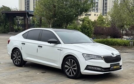Skoda Superb, 2024 год, 3 413 375 рублей, 2 фотография