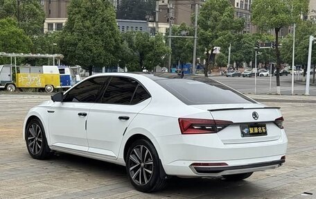 Skoda Superb, 2024 год, 3 413 375 рублей, 6 фотография