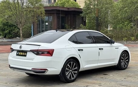 Skoda Superb, 2024 год, 3 413 375 рублей, 4 фотография