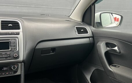 Volkswagen Polo VI (EU Market), 2015 год, 780 000 рублей, 17 фотография