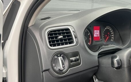 Volkswagen Polo VI (EU Market), 2015 год, 780 000 рублей, 19 фотография