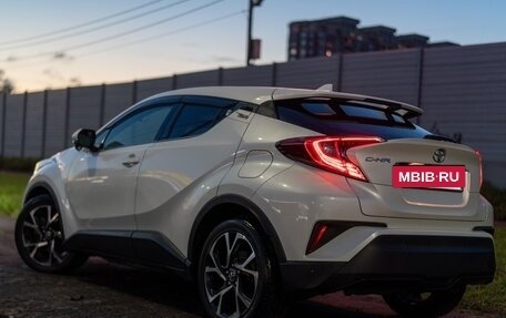Toyota C-HR I рестайлинг, 2018 год, 1 950 000 рублей, 7 фотография