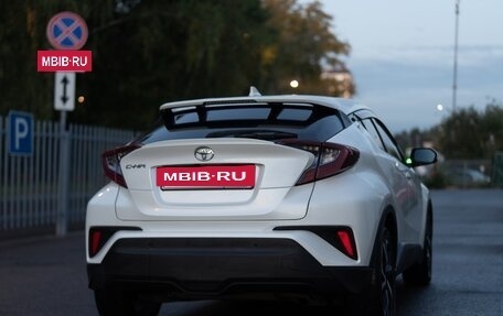 Toyota C-HR I рестайлинг, 2018 год, 1 950 000 рублей, 2 фотография