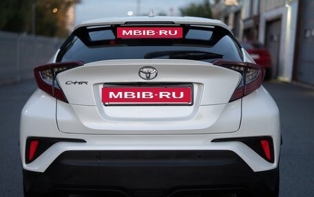 Toyota C-HR I рестайлинг, 2018 год, 1 950 000 рублей, 3 фотография